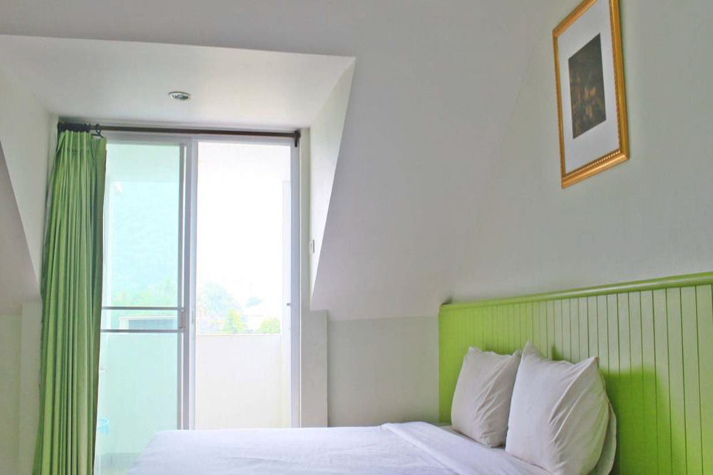 Nine Inn @ Town Phuket ภายนอก รูปภาพ