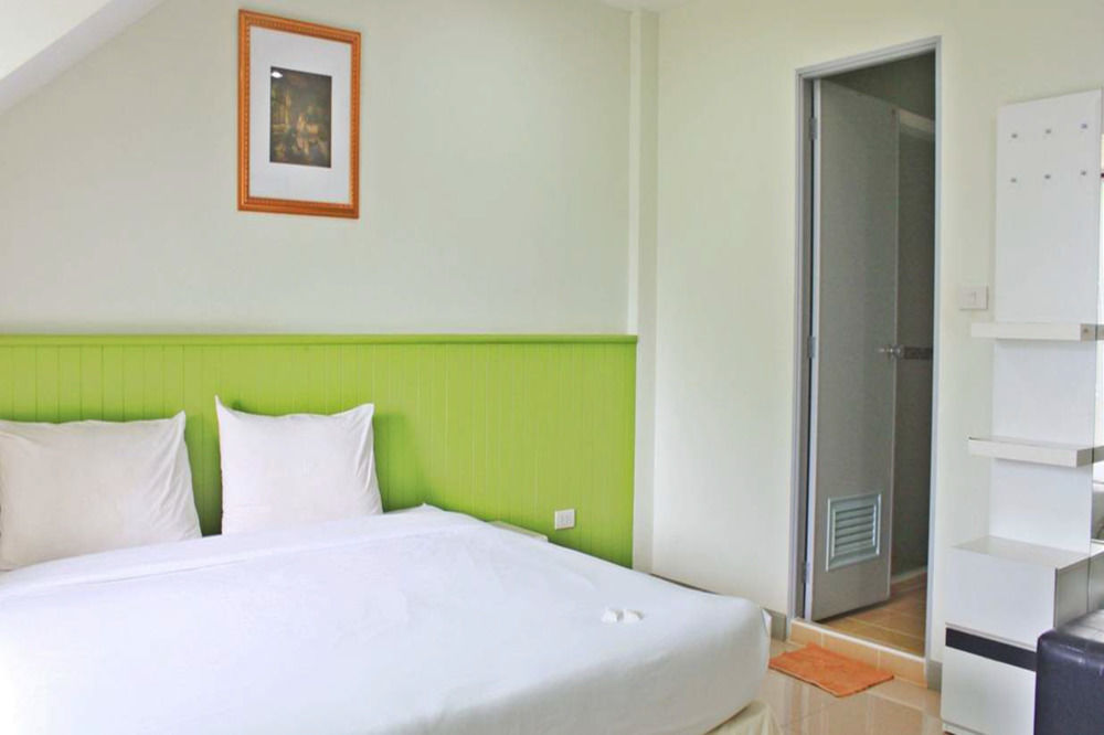 Nine Inn @ Town Phuket ภายนอก รูปภาพ