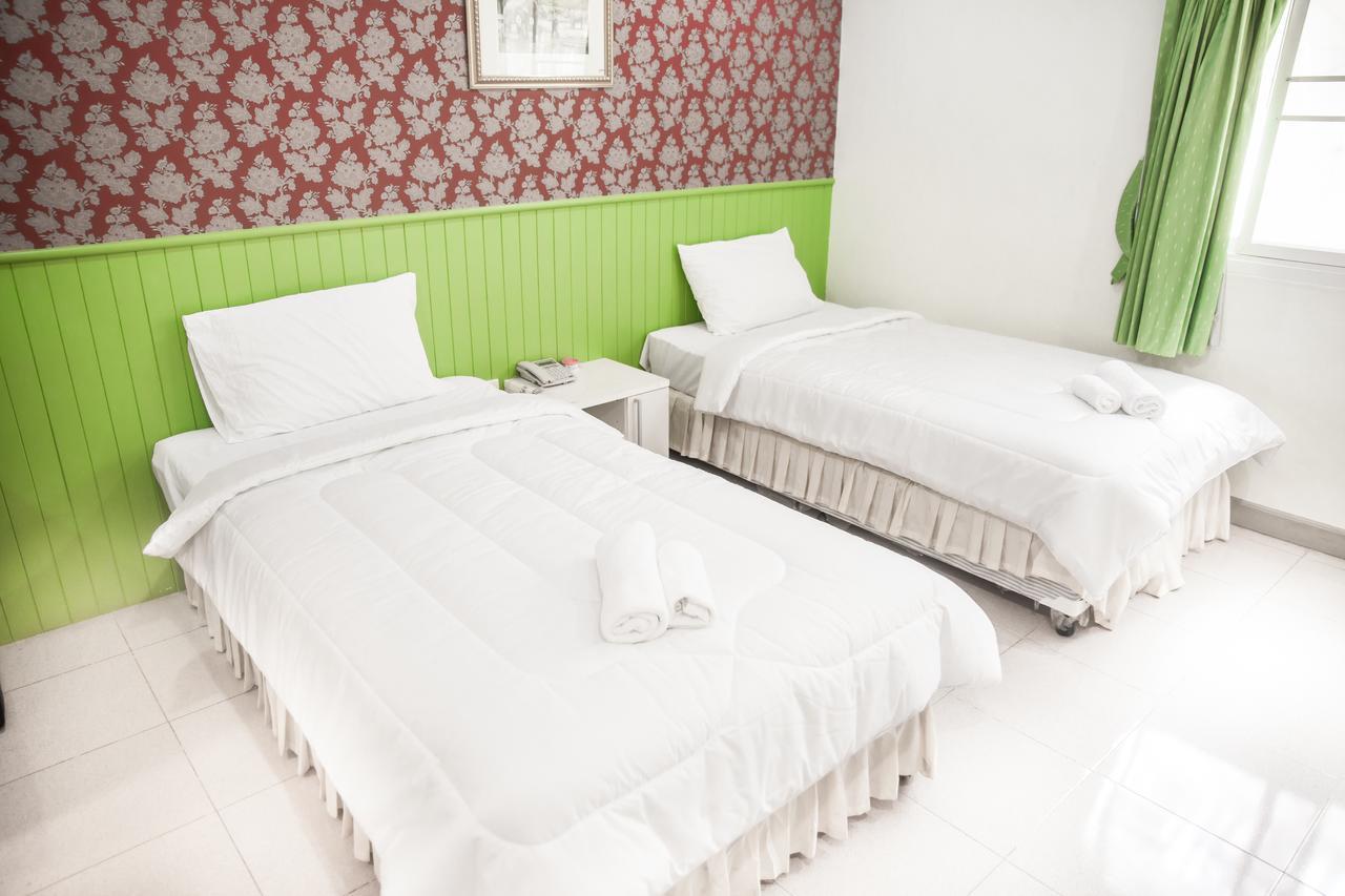 Nine Inn @ Town Phuket ภายนอก รูปภาพ