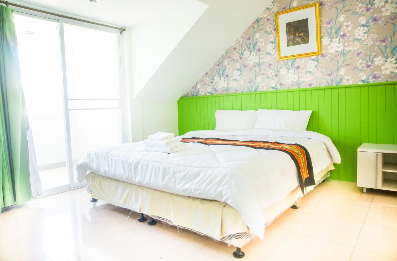 Nine Inn @ Town Phuket ภายนอก รูปภาพ