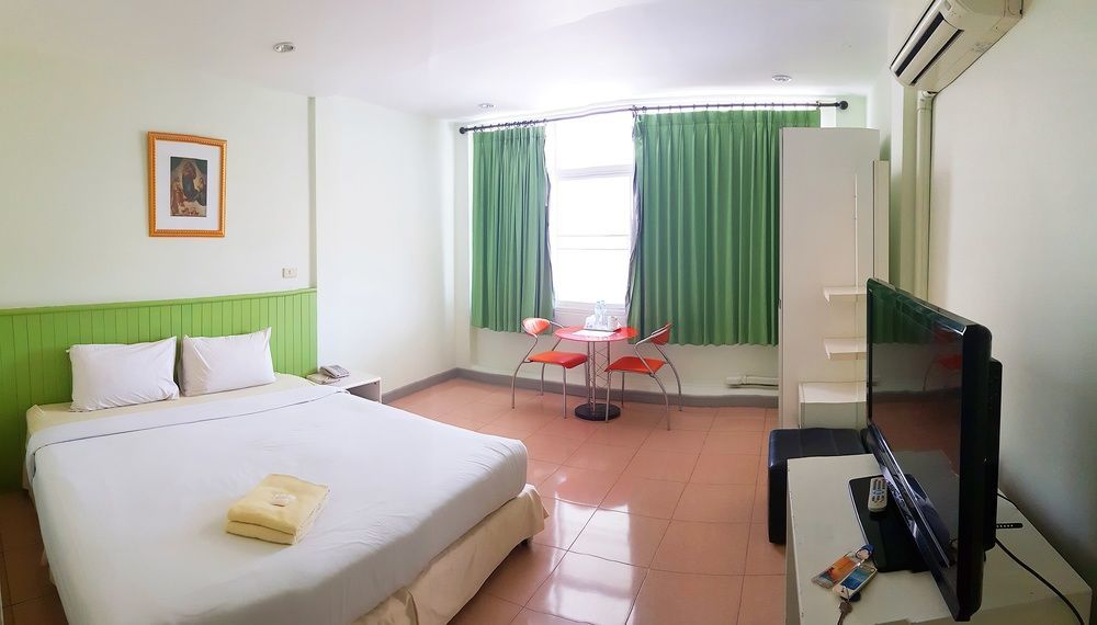 Nine Inn @ Town Phuket ภายนอก รูปภาพ